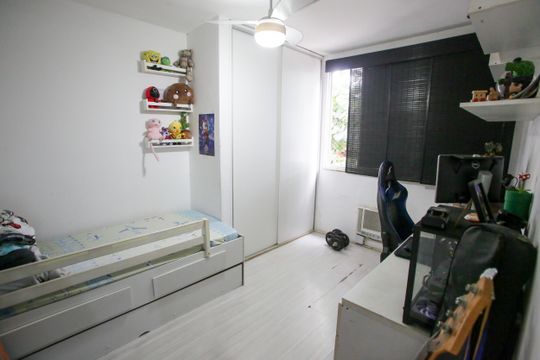 Quarto 1 de apartamento à venda com 3 quartos, 79m² em Freguesia (jacarepaguá), Rio de Janeiro
