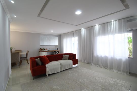 Sala de casa de condomínio à venda com 5 quartos, 310m² em Jacarepaguá, Rio de Janeiro