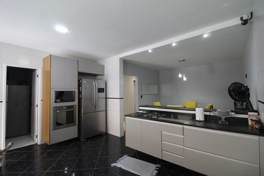 Cozinha de casa de condomínio à venda com 5 quartos, 310m² em Jacarepaguá, Rio de Janeiro