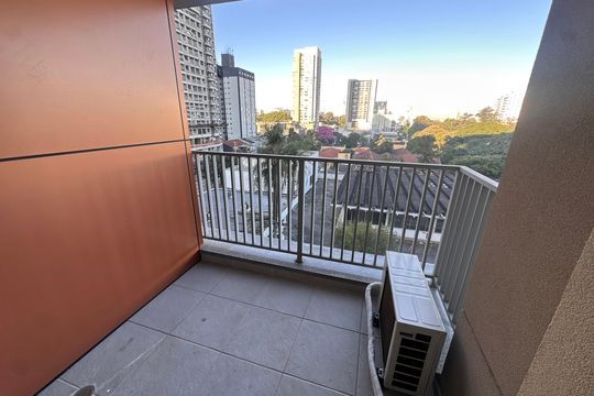 Varanda de kitnet/studio à venda com 1 quarto, 29m² em Chácara Santo Antônio (zona Sul), São Paulo