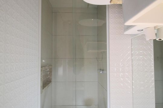 Banheiro de apartamento para alugar com 2 quartos, 48m² em Vila Andrade, São Paulo