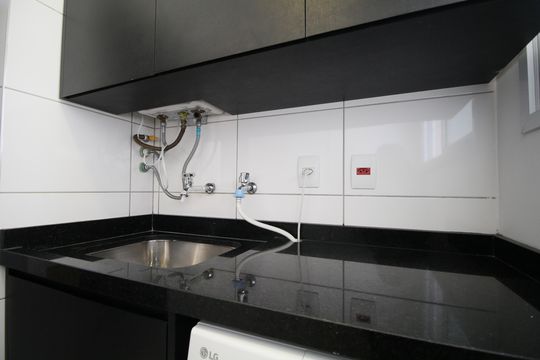 Área de Serviço de apartamento para alugar com 2 quartos, 48m² em Vila Andrade, São Paulo