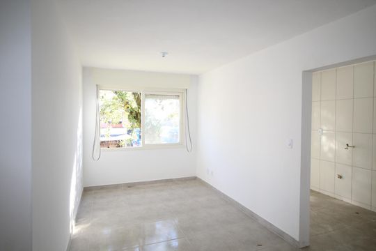 Sala de apartamento à venda com 3 quartos, 80m² em São Sebastião, Porto Alegre