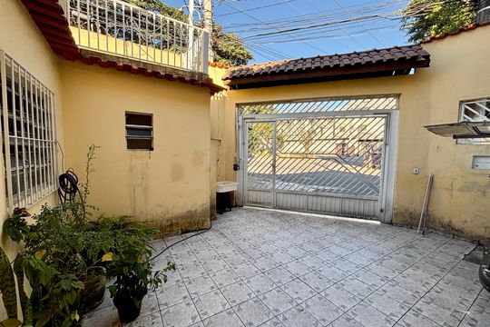 Garagem de casa à venda com 3 quartos, 199m² em Jardim Ipanema(zona Leste), São Paulo