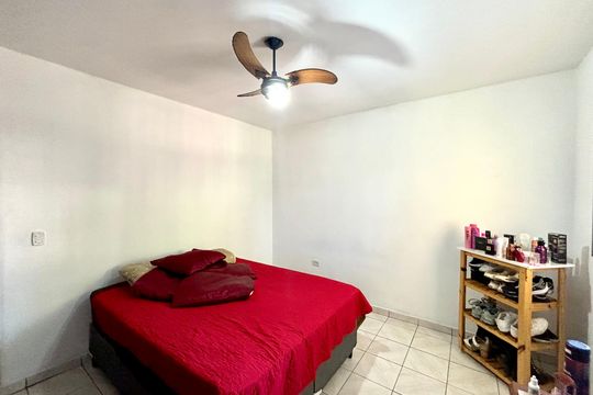 Quarto 2 de casa à venda com 3 quartos, 199m² em Jardim Ipanema(zona Leste), São Paulo