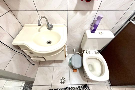 Banheiro 2 de casa à venda com 3 quartos, 199m² em Jardim Ipanema(zona Leste), São Paulo