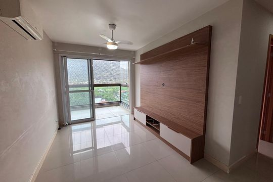 Sala de apartamento para alugar com 4 quartos, 144m² em Recreio dos Bandeirantes, Rio de Janeiro