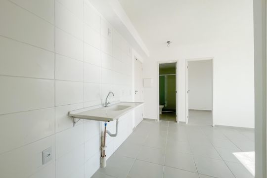 Cozinha de apartamento para alugar com 2 quartos, 42m² em Jardim Boa Vista (zona Oeste), Osasco