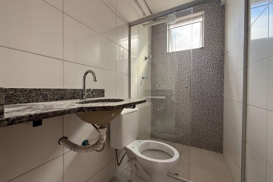Banheiro da suíte de apartamento para alugar com 3 quartos, 107m² em Jaqueline, Belo Horizonte
