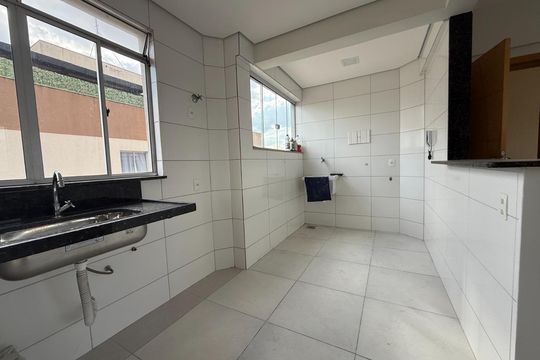Cozinha/Área de serviço de apartamento para alugar com 3 quartos, 107m² em Jaqueline, Belo Horizonte