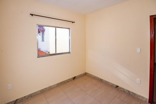 Quarto  de casa para alugar com 1 quarto, 25m² em Céu Azul, Belo Horizonte