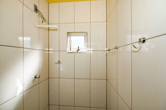 Banheiro  de casa para alugar com 1 quarto, 25m² em Céu Azul, Belo Horizonte