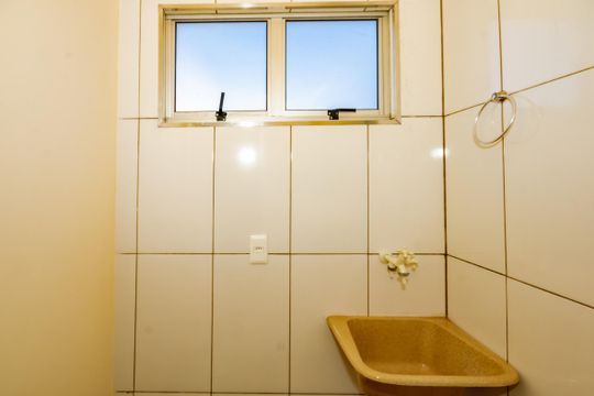 Banheiro  de casa para alugar com 1 quarto, 25m² em Céu Azul, Belo Horizonte