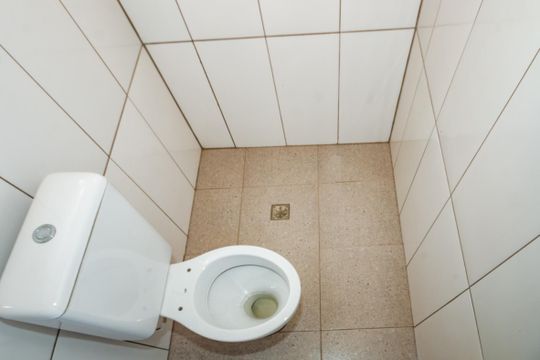 Banheiro  de casa para alugar com 1 quarto, 25m² em Céu Azul, Belo Horizonte