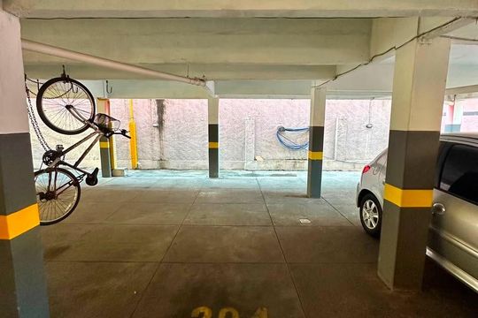 Garagem de apartamento à venda com 1 quarto, 50m² em Freguesia (Ilha do Governador), Rio de Janeiro