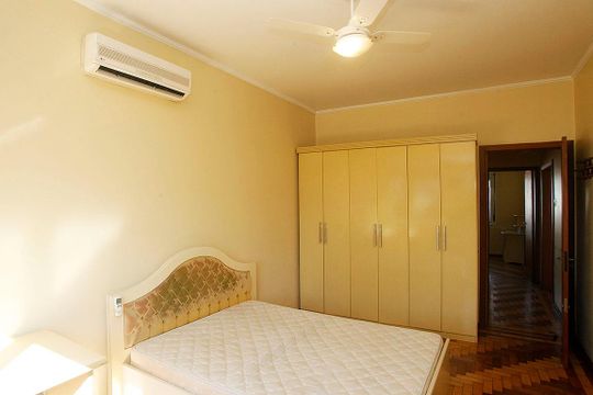 Quarto 1 de apartamento à venda com 2 quartos, 89m² em Santa Cecília, Porto Alegre