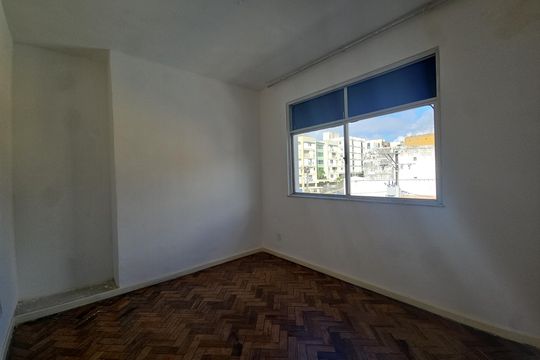 Quarto 2 de apartamento para alugar com 2 quartos, 90m² em Pituba, Salvador