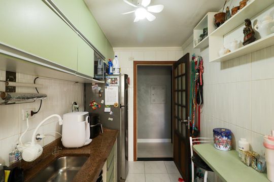 Cozinha e Área de Serviço de apartamento à venda com 2 quartos, 52m² em Jardim Peri, São Paulo