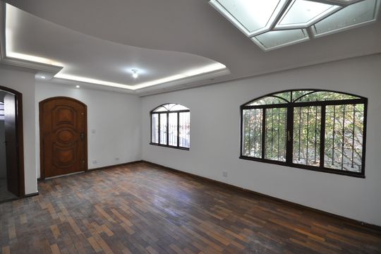 Sala de casa para alugar com 4 quartos, 237m² em Vila Albertina, São Paulo