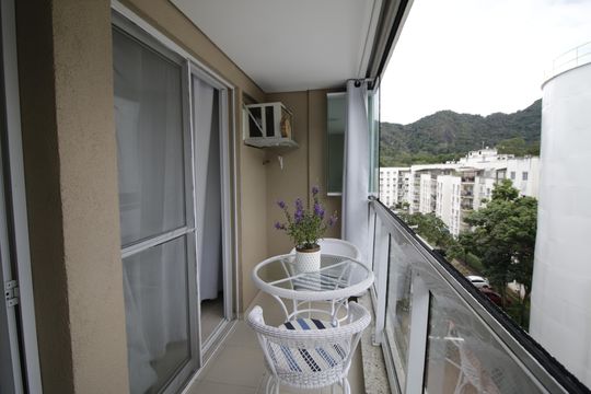 Varanda de apartamento à venda com 2 quartos, 64m² em Camorim, Rio de Janeiro