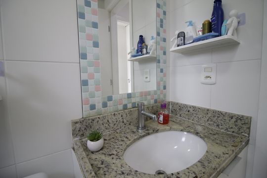 Banheiro do Quarto 1 de apartamento à venda com 2 quartos, 64m² em Camorim, Rio de Janeiro