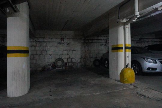 Garagem de apartamento para alugar com 4 quartos, 200m² em Independência, Porto Alegre