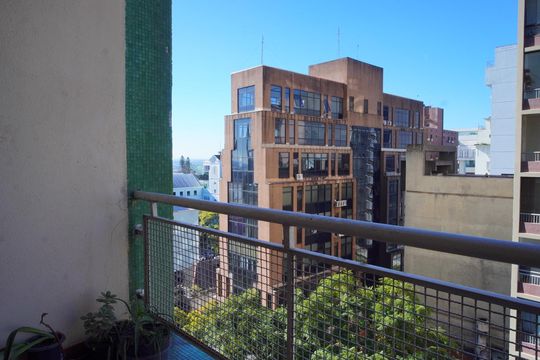 Varanda quarto 2 de apartamento para alugar com 4 quartos, 200m² em Independência, Porto Alegre