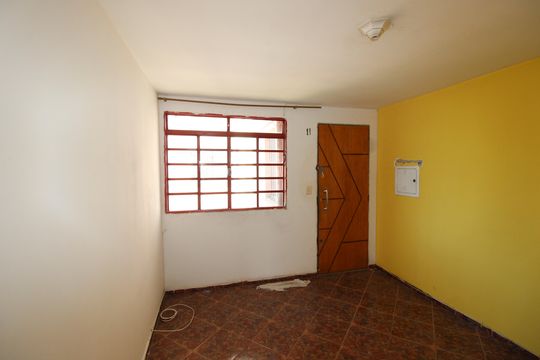 Sala de apartamento para alugar com 2 quartos, 52m² em Conjunto Habitacional Inácio Monteiro, São Paulo