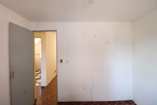 Quarto 1 de apartamento para alugar com 2 quartos, 52m² em Conjunto Habitacional Inácio Monteiro, São Paulo