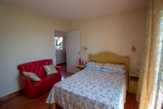 Casa à venda com 7 quartos, 400m² em Colônia Agrícola Samambaia, Brasília