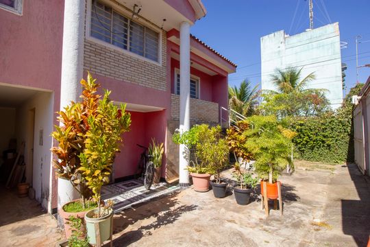 Área externa de casa à venda com 7 quartos, 400m² em Colônia Agrícola Samambaia, Brasília