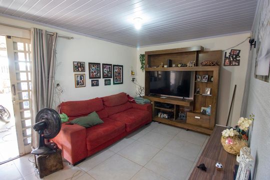 Sala 2 de casa à venda com 7 quartos, 400m² em Colônia Agrícola Samambaia, Brasília