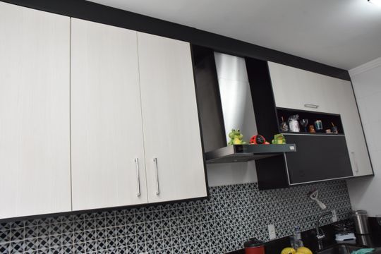 Cozinha armários de casa de condomínio à venda com 3 quartos, 87m² em Engordadouro, Jundiaí