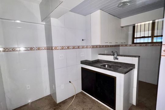 Cozinha e Área de Serviço de apartamento para alugar com 1 quarto, 116m² em Quarteirão Ingelheim, Petrópolis