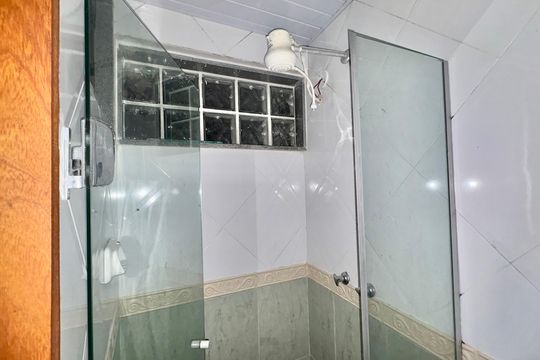 Banheiro  de apartamento para alugar com 1 quarto, 116m² em Quarteirão Ingelheim, Petrópolis