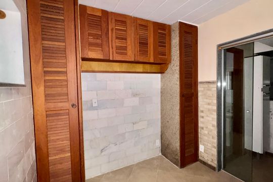 Quarto de kitnet/studio para alugar com 1 quarto, 116m² em Quarteirão Ingelheim, Petrópolis
