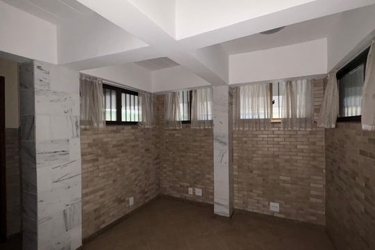 Sala de kitnet/studio para alugar com 1 quarto, 116m² em Quarteirão Ingelheim, Petrópolis