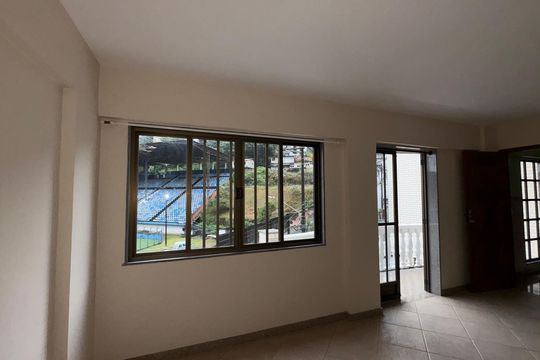 Sala de apartamento para alugar com 3 quartos, 116m² em Quarteirão Ingelheim, Petrópolis
