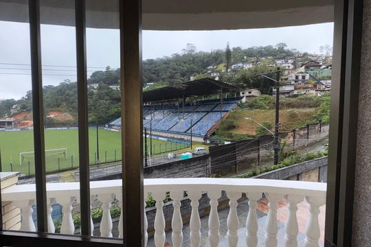 Varanda da Sala de apartamento para alugar com 3 quartos, 116m² em Quarteirão Ingelheim, Petrópolis