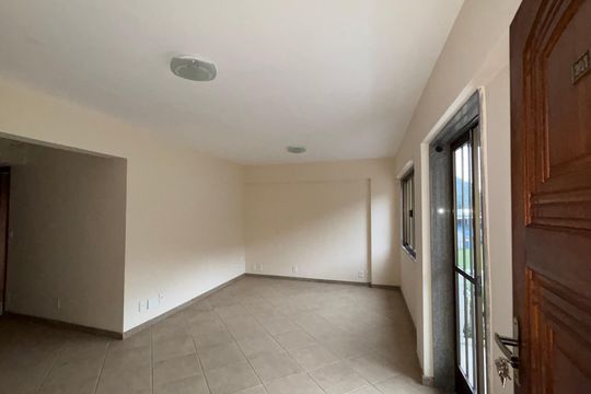 Apartamento para alugar com 3 quartos, 116m² em Quarteirão Ingelheim, Petrópolis