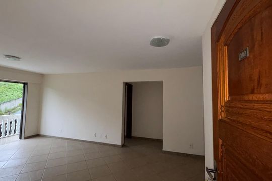 Apartamento para alugar com 3 quartos, 116m² em Quarteirão Ingelheim, Petrópolis