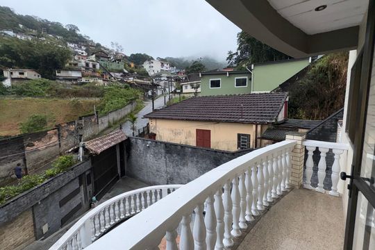 Varanda da Sala de apartamento para alugar com 3 quartos, 116m² em Quarteirão Ingelheim, Petrópolis