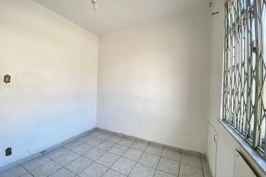 Apartamento para alugar com 2 quartos, 40m² em Maria da Graça, Rio de Janeiro