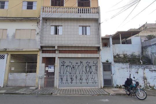 Fachada de casa para alugar com 1 quarto, 55m² em Campanário, Diadema