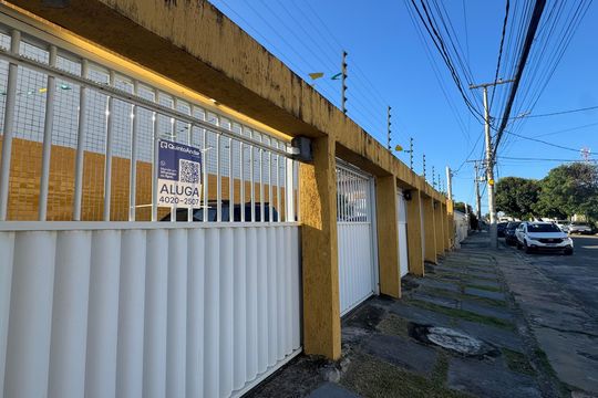 Fachada de casa de condomínio para alugar com 2 quartos, 74m² em Stella Maris, Salvador
