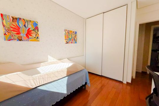Apartamento à venda com 4 quartos, 147m² em Belvedere, Belo Horizonte