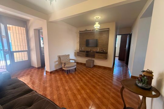 sala de casa para alugar com 4 quartos, 230m² em Alto Caiçaras, Belo Horizonte