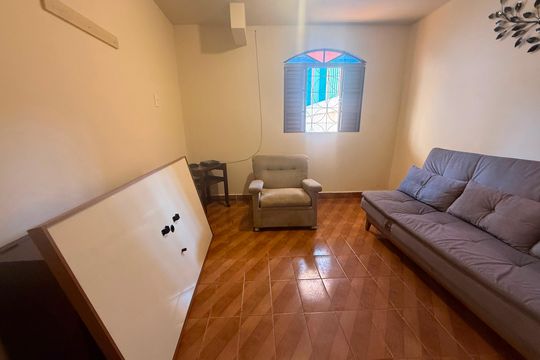 quarto 1 de casa para alugar com 4 quartos, 230m² em Alto Caiçaras, Belo Horizonte