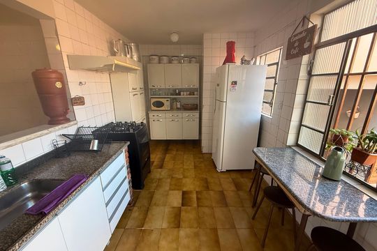 Cozinha de casa para alugar com 4 quartos, 230m² em Alto Caiçaras, Belo Horizonte