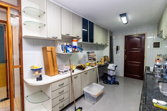 Cozinha de apartamento para alugar com 4 quartos, 244m² em Vila Valqueire, Rio de Janeiro